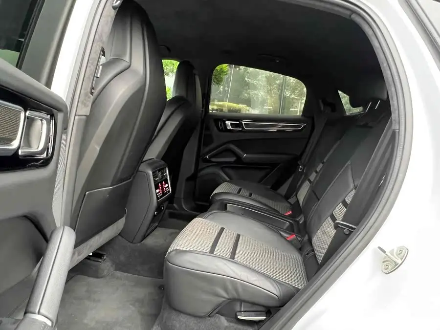 2019 كايين كايين كوبيه 3.0T