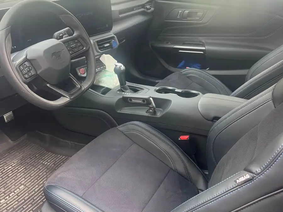 موستانج 2024 5.0 لتر V8 دارك هورس