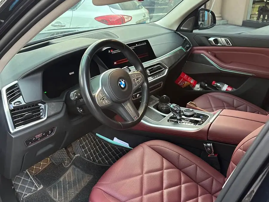 بي إم دبليو X5 2022 xDrive 30Li باقة M الرياضية الفاخرة