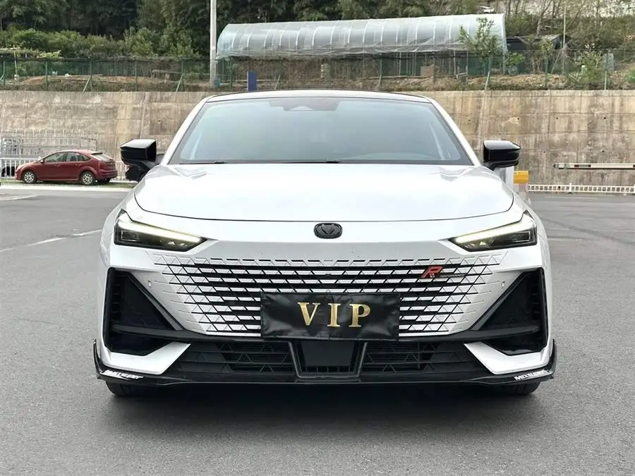 Changan UNI-V 2023 1.5T Sport Edition
