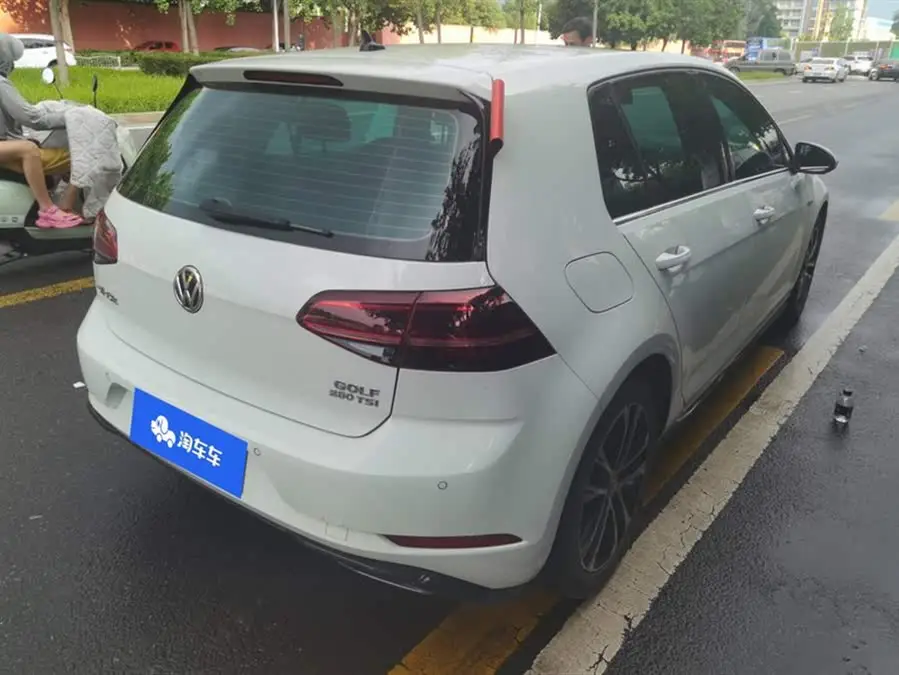 Golf 2020 Love Edition 280TSI DSG R-Line