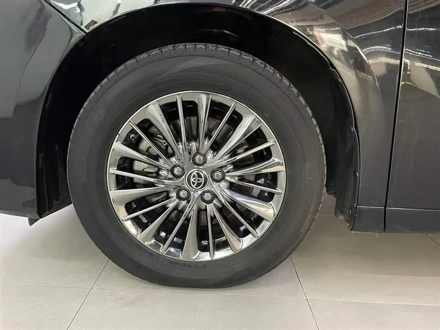 ألفارد 2020 هايبرد 2.5 لتر إصدار بريميوم