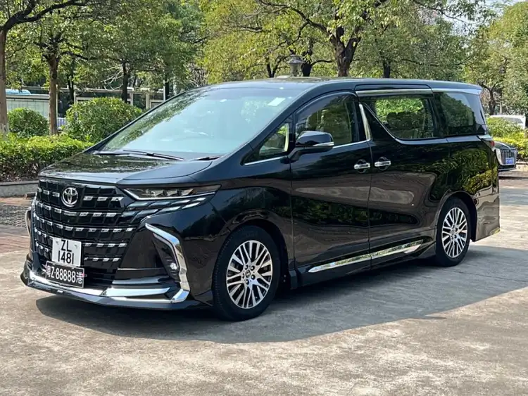 Elgrand 2018 3.5L Premium Edition