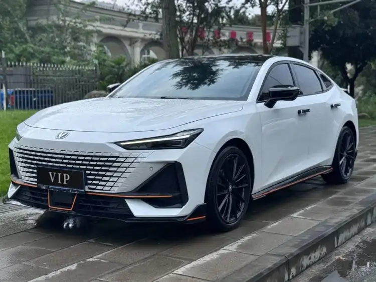 Changan UNI-V 2022 1.5T Premium