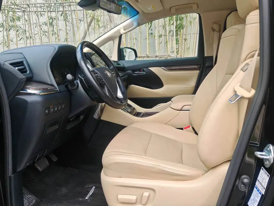 ألڤارد 2021 بنظام مزدوج 2.5 لتر إصدار بريميوم