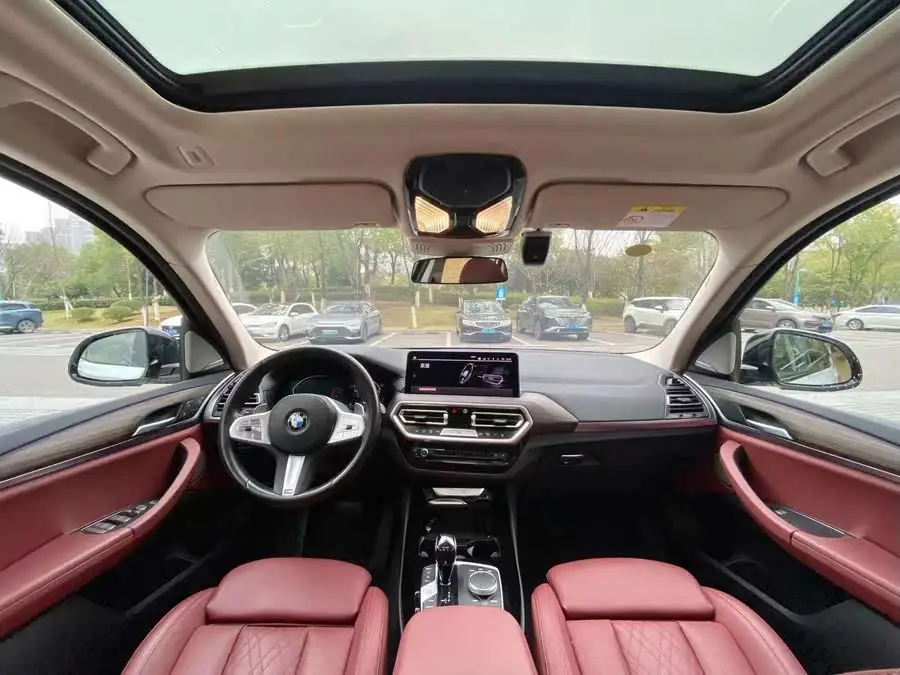 BMW X3 2023 xDrive30i Leading Model M Night Package