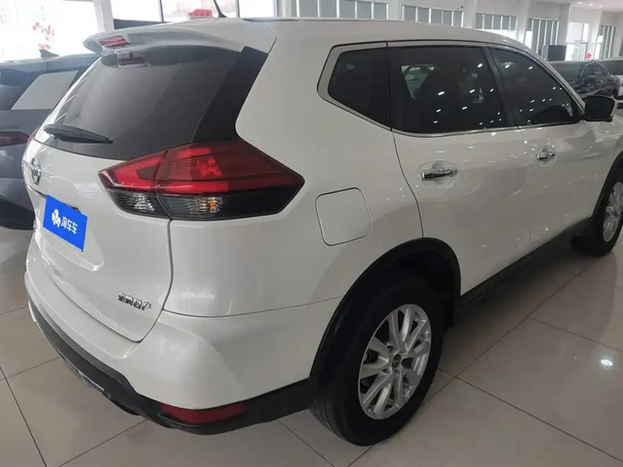 نيسان إكس-تريل 2021 2.0 لتر CVT 2WD XL ITS الذكية المريحة