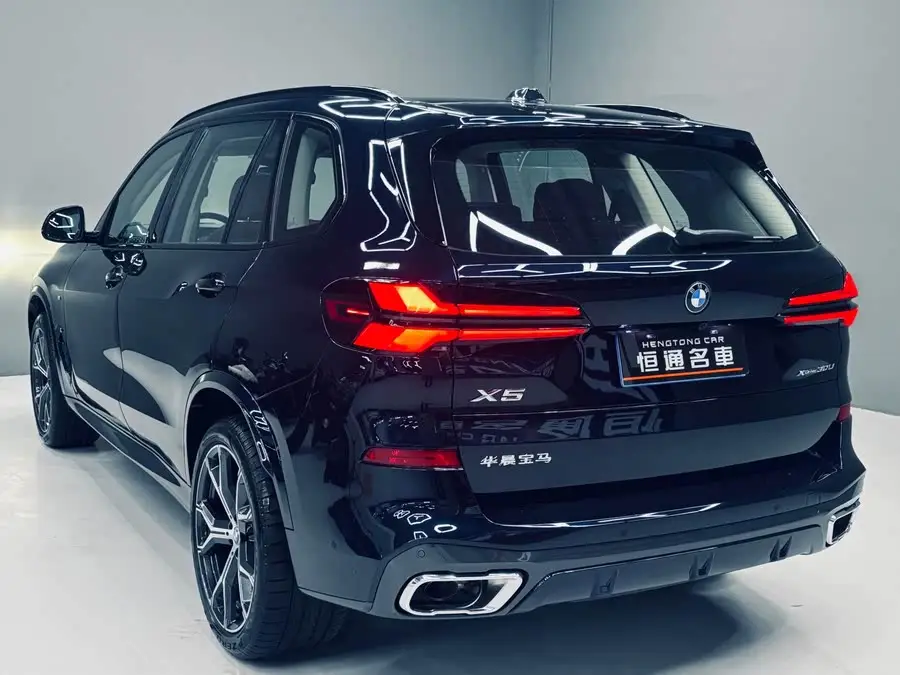 بي إم دبليو X5 2023 xDrive 30Li حزمة M الرياضية الفاخرة