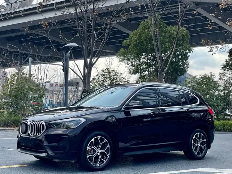 BMW X1 2022 sDrive25Li Leading Edition