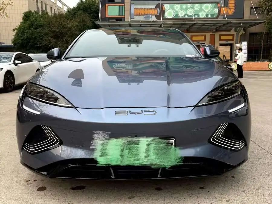 ختم 2023 إصدار البطل 700 كم نسخة الأداء