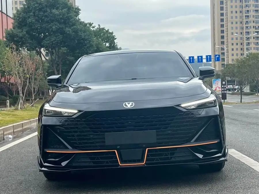 Changan UNI-V 2022 1.5T Sport Edition