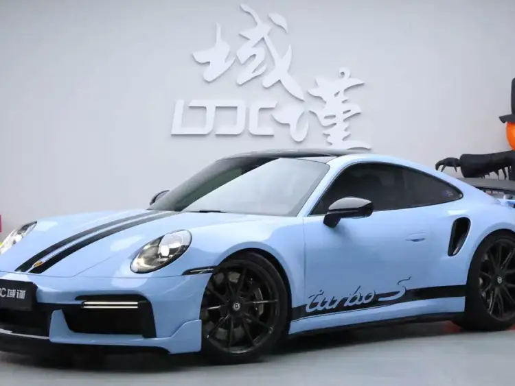 Porsche 911 2022 Turbo S 3.7T