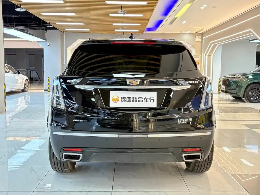 كاديلاك XT5 2023 2.0T دفع رباعي فئة البريميوم (الإصدار النهائي)