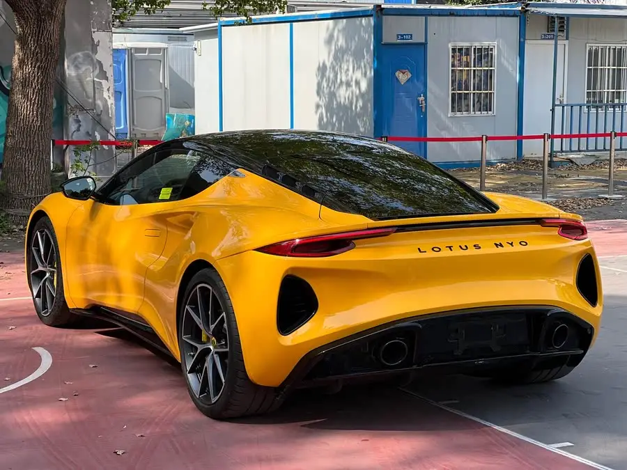 إيميرا 2022 3.5T V6 يدوي الإصدار الأول