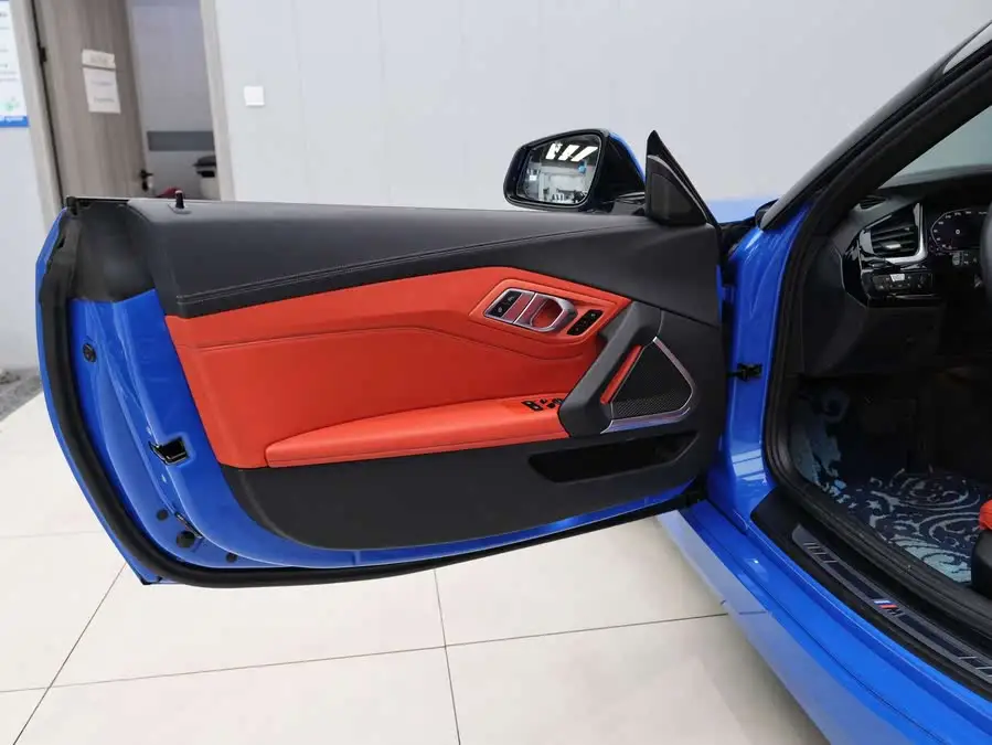 بي إم دبليو Z4 2019 sDrive 25i M حزمة رياضية