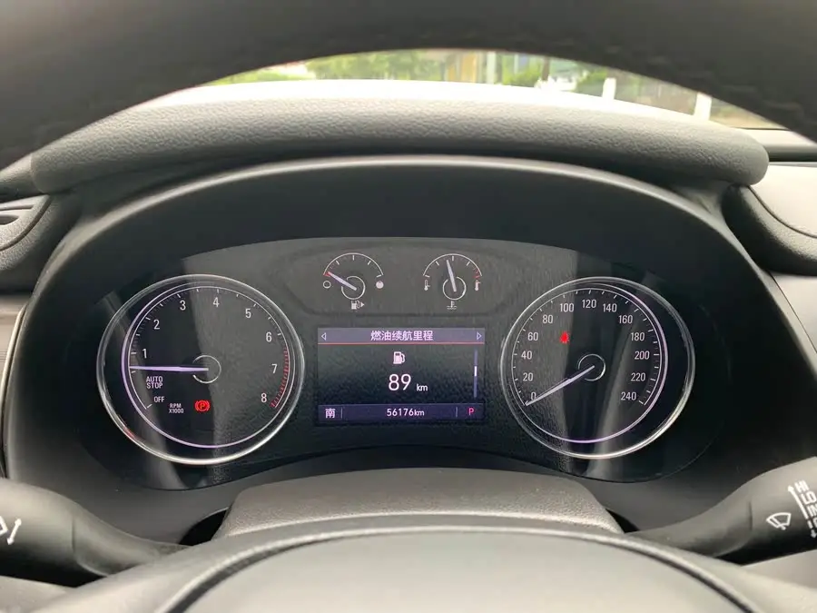 بيوك لاكروس 2021 552T الفاخرة