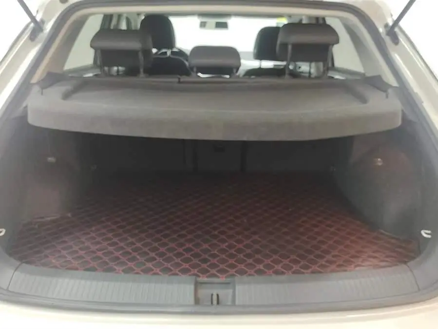 T-ROC 2020 230TSI DSG نموذج الدخول للدفع الثنائي