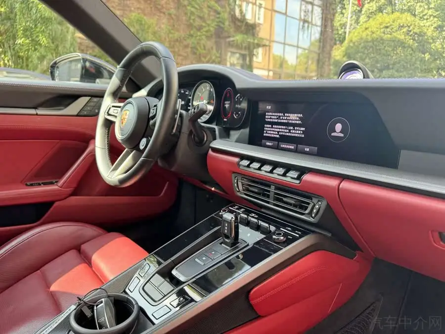 بورشه 911 2023 كاريرا إس 3.0T