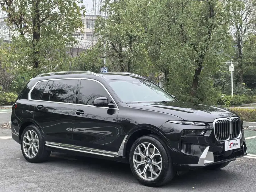 بي إم دبليو X7 2023 xDrive40i حزمة فاخرة