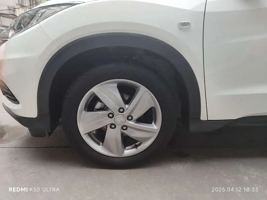 هوندا HR-V 2020 1.5 لتر CVT الفاخرة