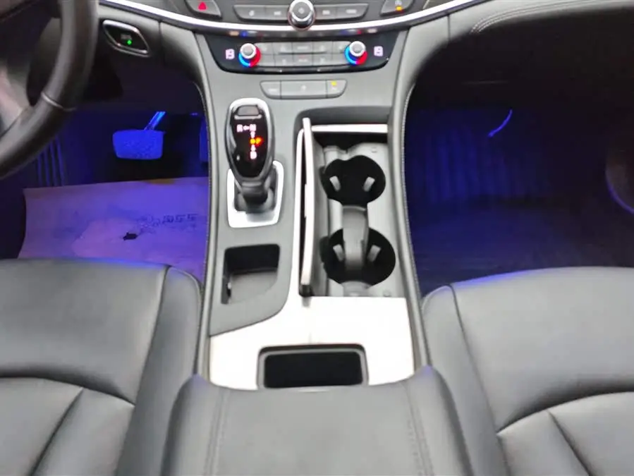 Buick LaCrosse 2021 652T Luxury