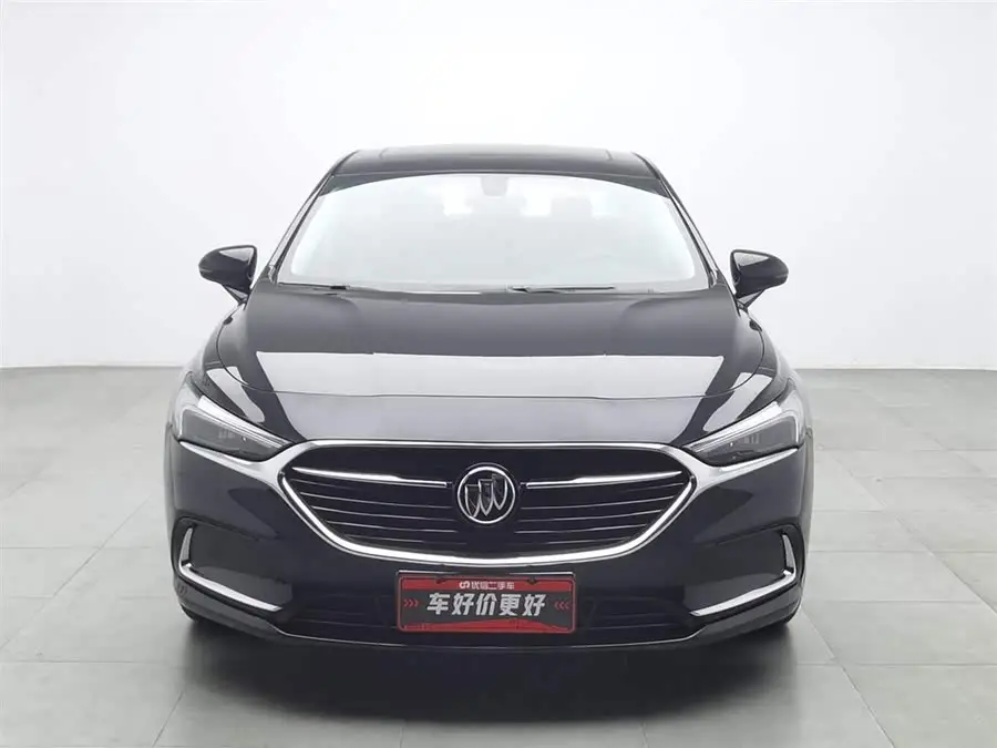 بيوك لاكروس 2022 652T الفاخرة