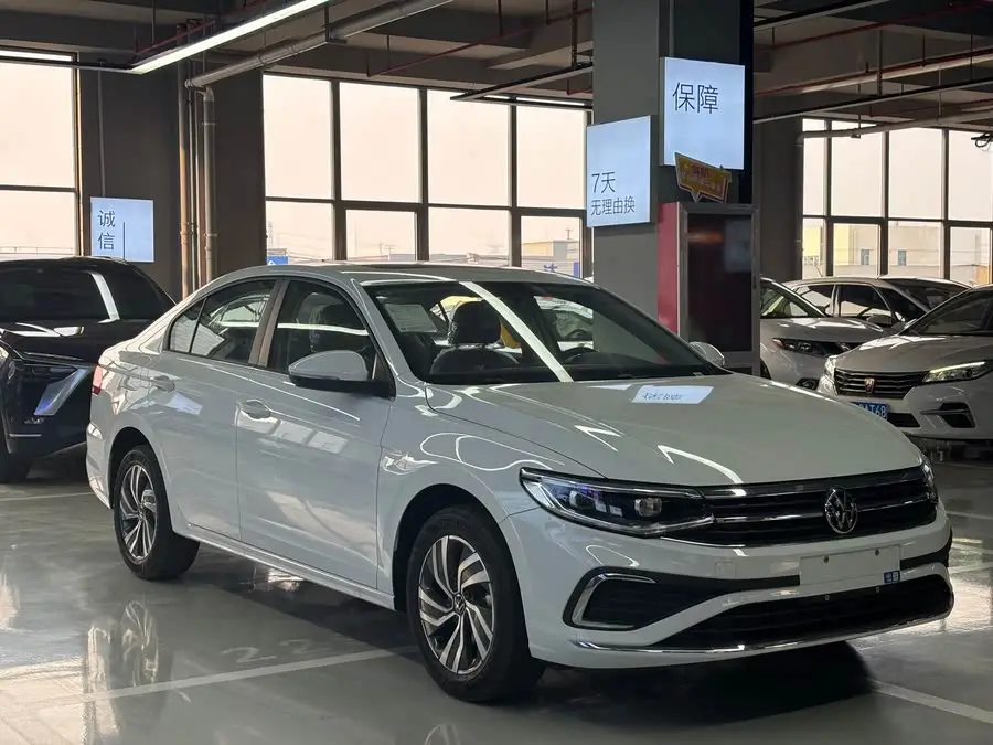 Volkswagen Bora 2025 200TSI DSG Joy Navigation Edition