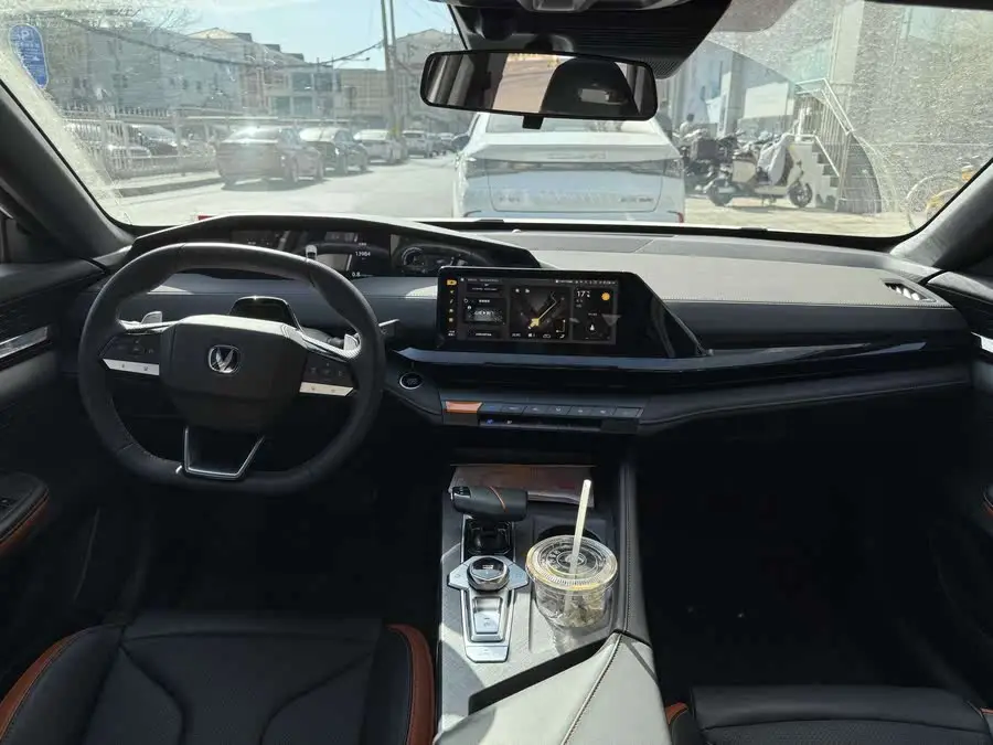 Changan UNI-V 2024 1.5T Premium