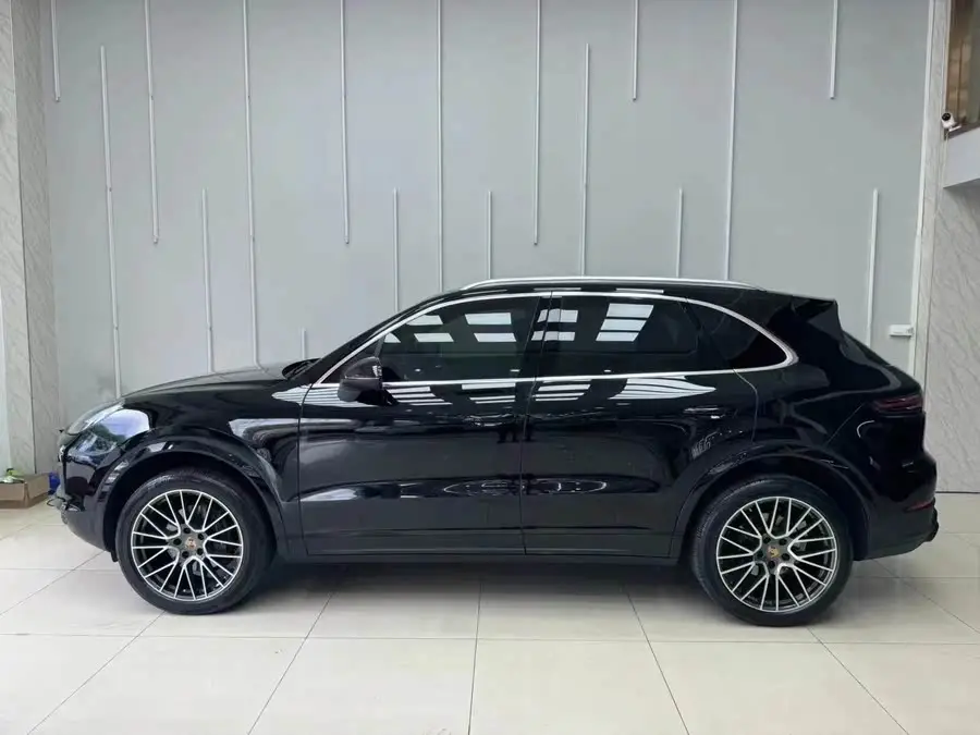 2022 Cayenne 3.0T Platinum Edition