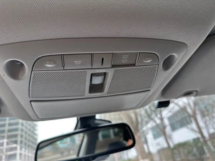 لو لان 2021 2.5L XL بلس النسخة الذكية رائدة الدفع الثنائي