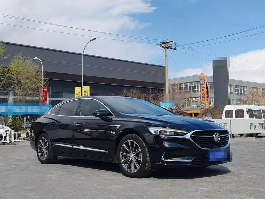 بيوك لاكروس 2020 652T فاخرة