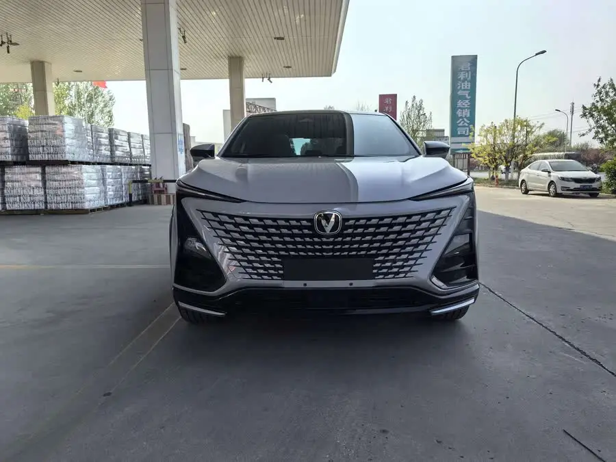 شانجان UNI-T 2023 الجيل الثاني 1.5T الفاخر