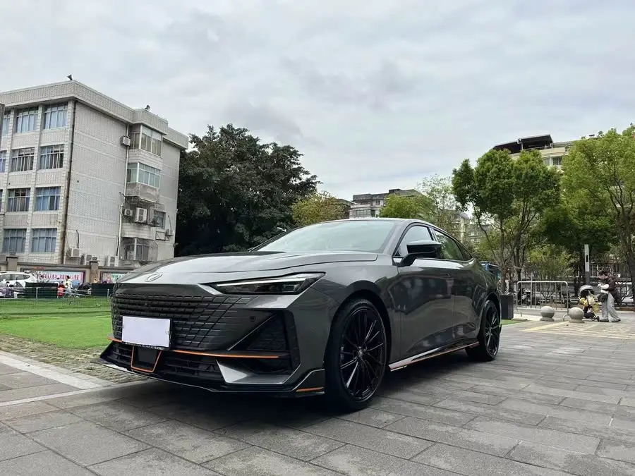 Changan UNI-V 2022 1.5T Premium