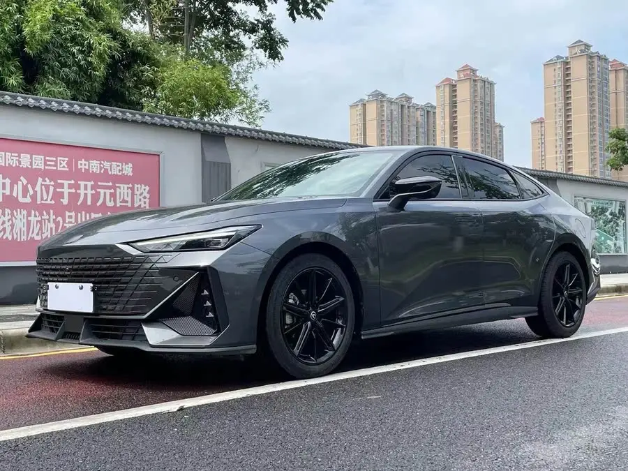 Changan UNI-V 2022 1.5T Sport Version