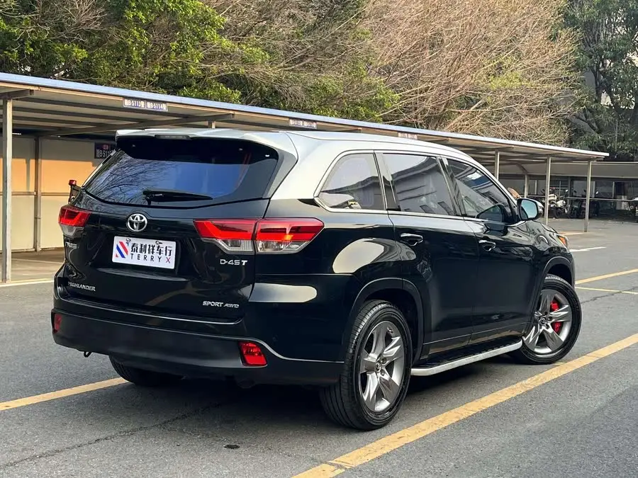 هيوانداي 2021 2.0T الدفع الرباعي النسخة المميزة 7 مقاعد