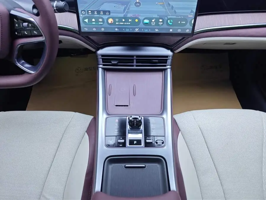 Sealion 2024 Glory Edition DM-i 1.5L 121km Premium Model