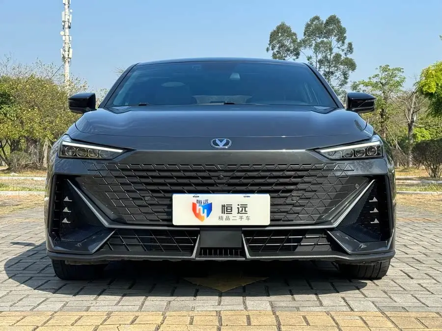 Changan UNI-V 2022 1.5T Premium