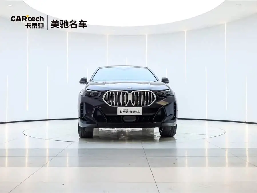 بي إم دبليو X6 2023 xDrive30i حزمة الرياضة M