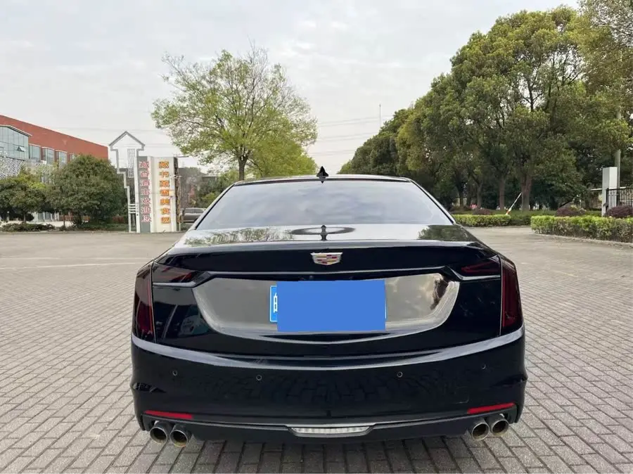 كاديلاك CT6 2021 28T إصدار محدود بطل