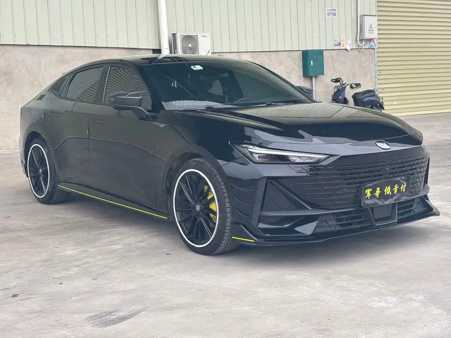 Changan UNI-V 2022 1.5T Sport Version