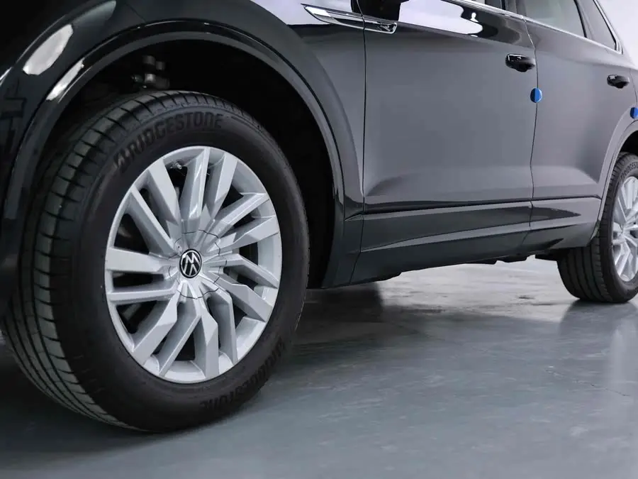 Touareg 2023 2.0 TSI Trendline