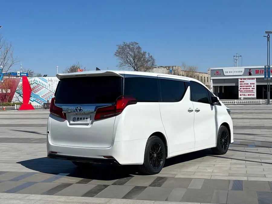 ألفارد 2021 هجينة 2.5 لتر إصدار بريميوم