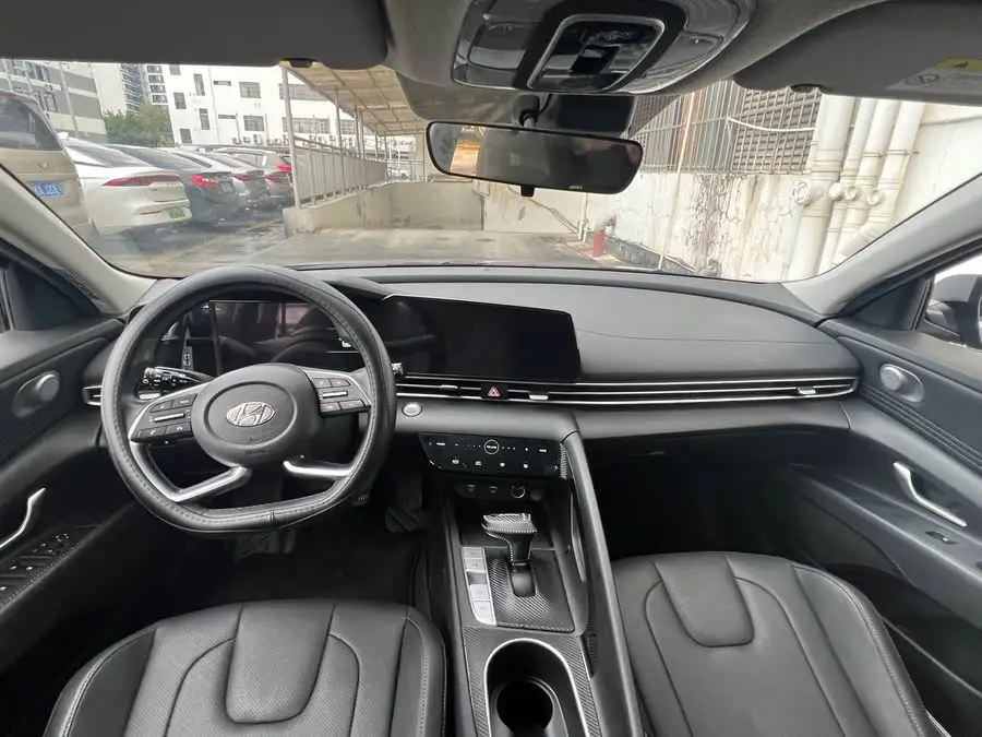 إيلانتر 2021 1.5 لتر CVT LUX بريميوم