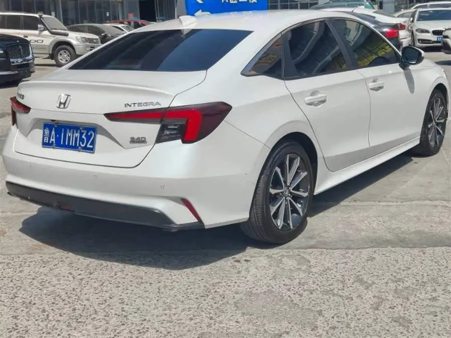 2023 Model HATCHBACK 240TURBO CVT Phantom Night Luxury Edition