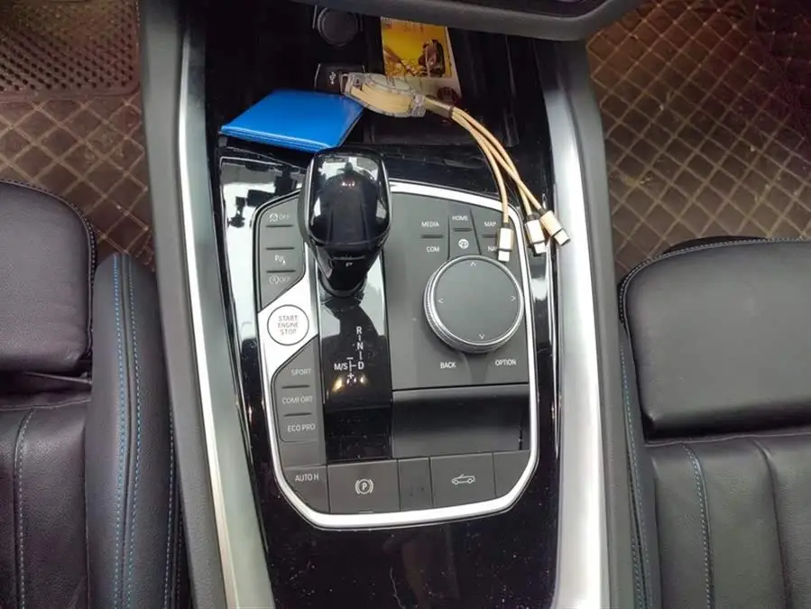 بي إم دبليو Z4 2019 sDrive 25i حزمة M الرياضية