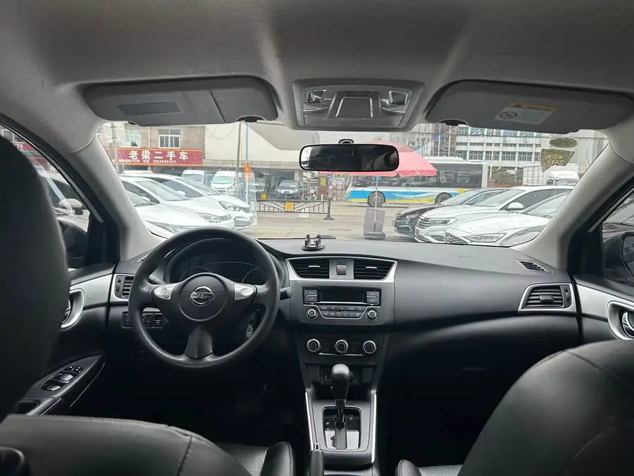 2022 نيسان سيلفي كلاسيك 1.6XE CVT نسخة الراحة