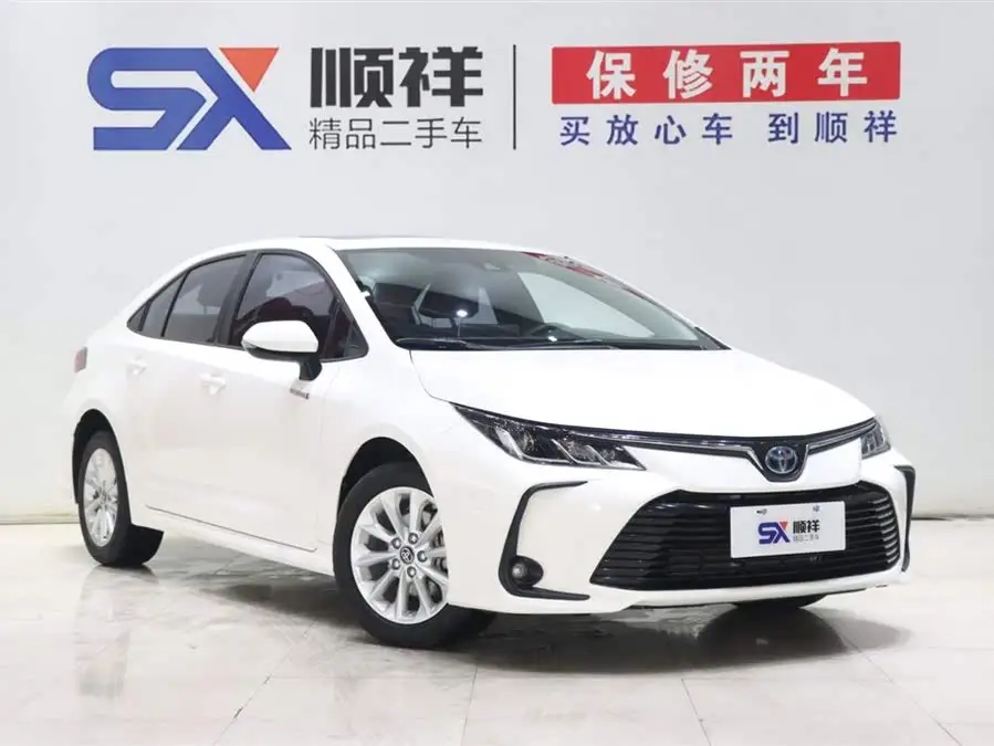 2021 تويوتا كورولا هايبرد 1.8 لتر E-CVT النسخة النخبوية