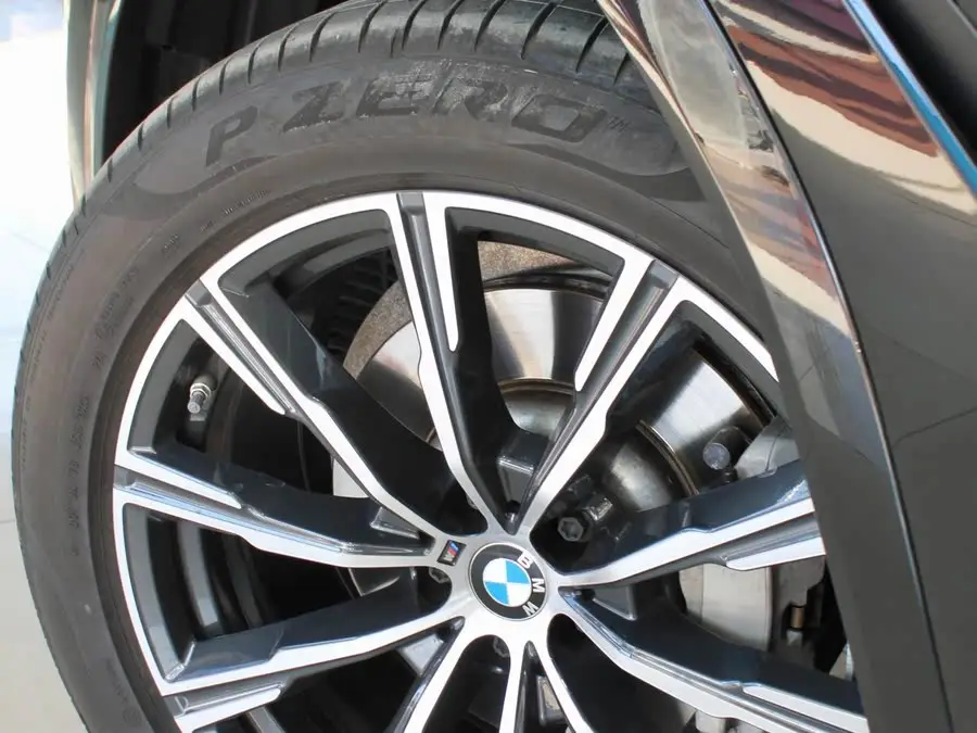 بي إم دبليو X6 2023 xDrive30i حزمة M الرياضية