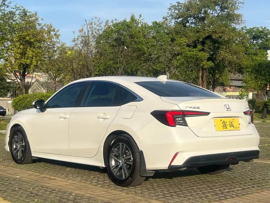 طراز 2022 240TURBO النسخة اليدوية الحصرية