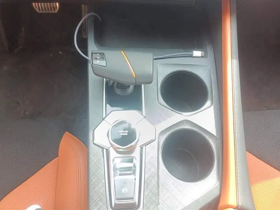 Changan UNI-V 2023 2.0T Ling Su Edition